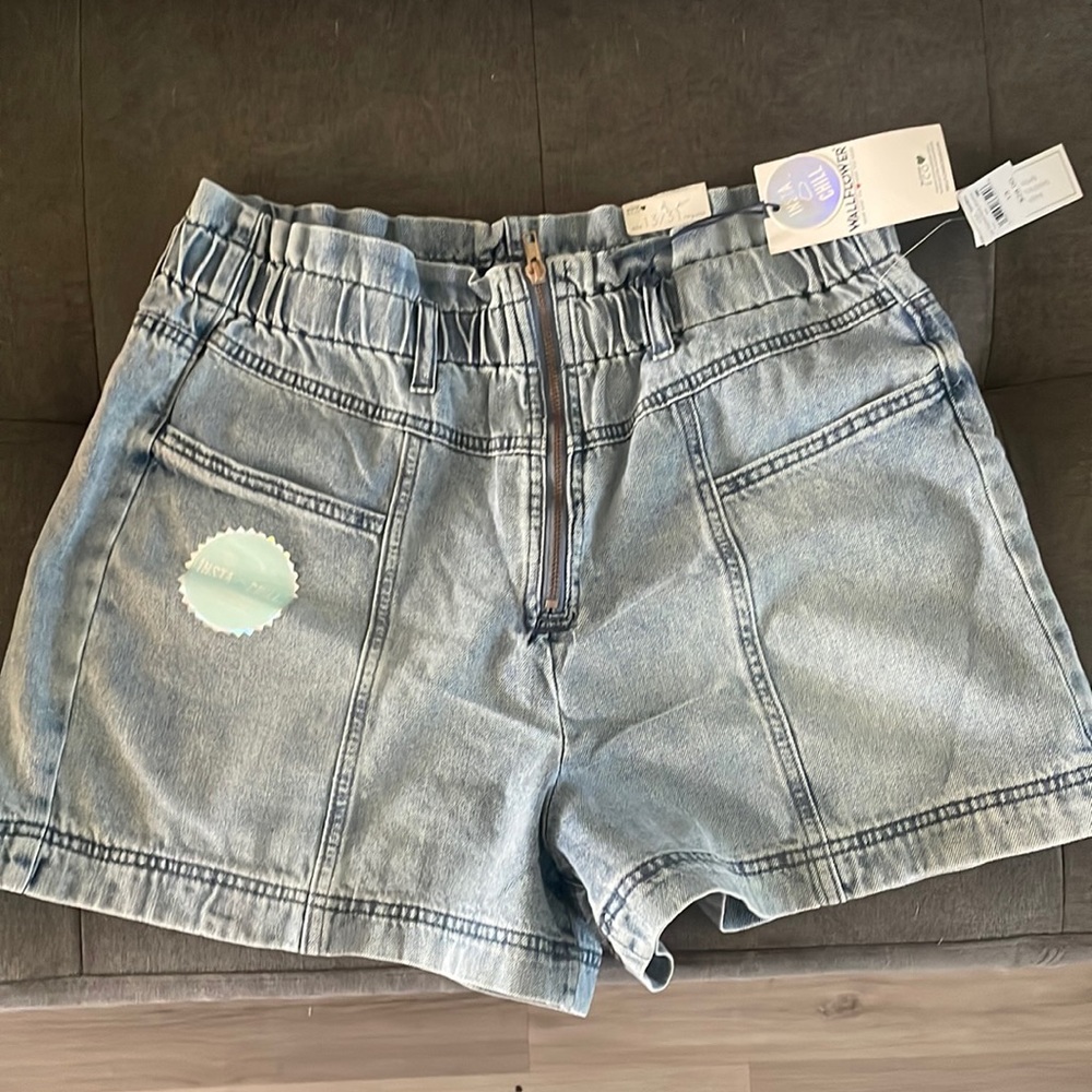 Wallflower high rise jean shorts